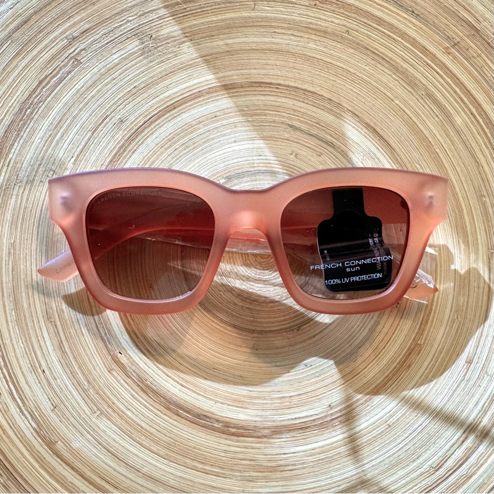 NWT! FRENCH CONNECTION WAYFARER SUNGLASSES